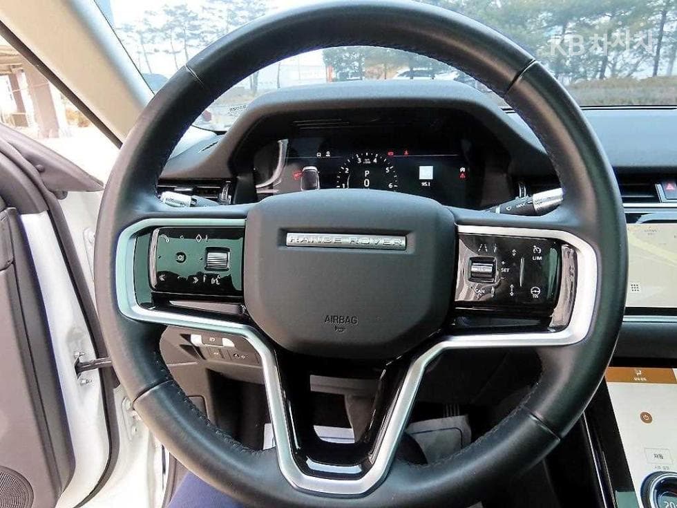 Land Rover New Range Rover Evoque2.0 P250 SE - 8