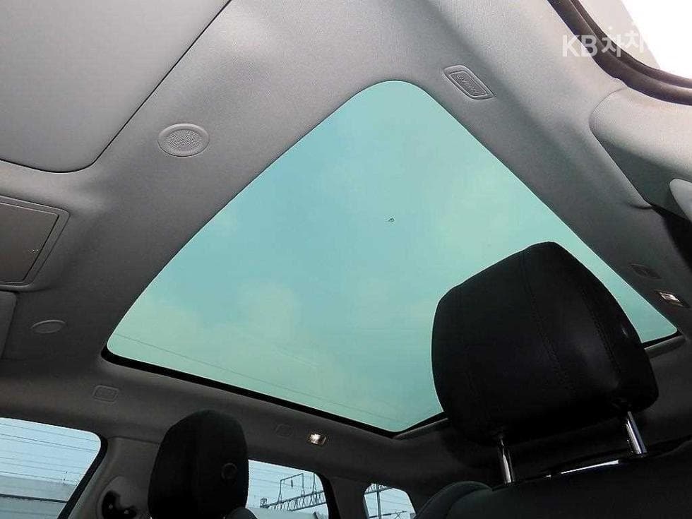 Land Rover New Range Rover Evoque2.0 P250 SE - 16