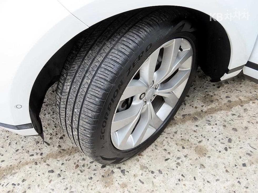 Land Rover New Range Rover Evoque2.0 P250 SE - 20