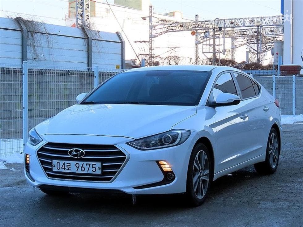 Hyundai Avante (Elantra)AD 1.6 GDi Value Plus - Image 1