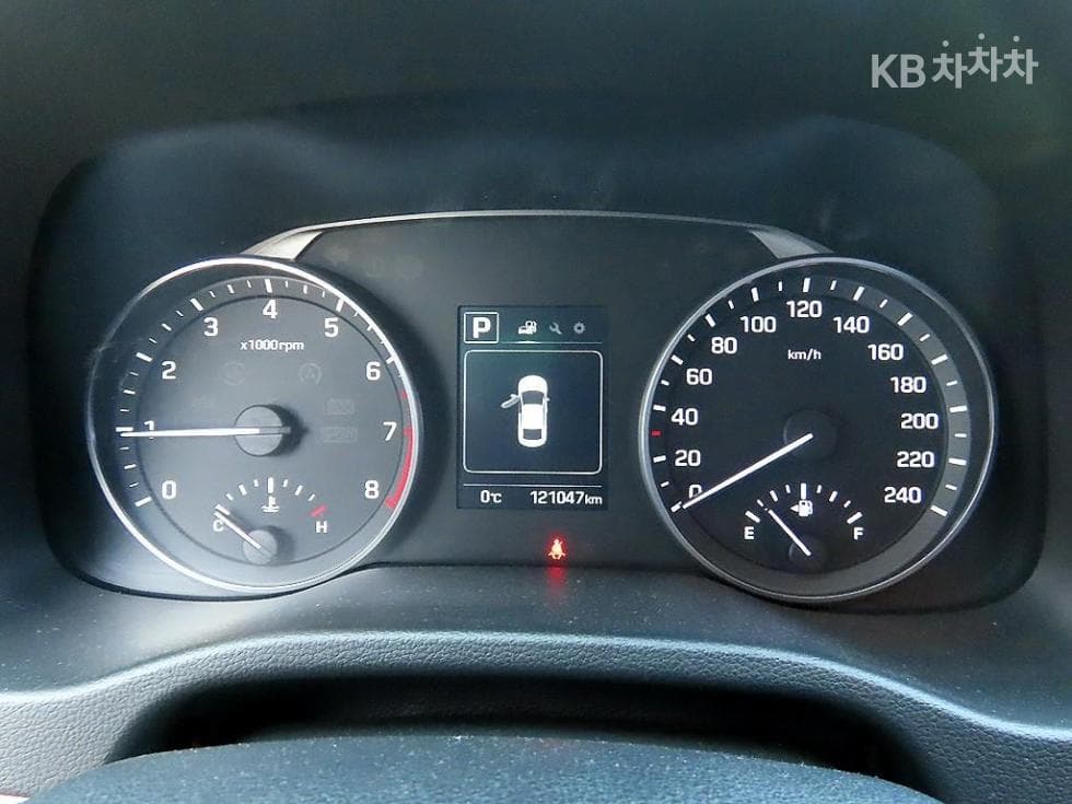 Hyundai Avante (Elantra)AD1.6 GDi Value Plus - 9