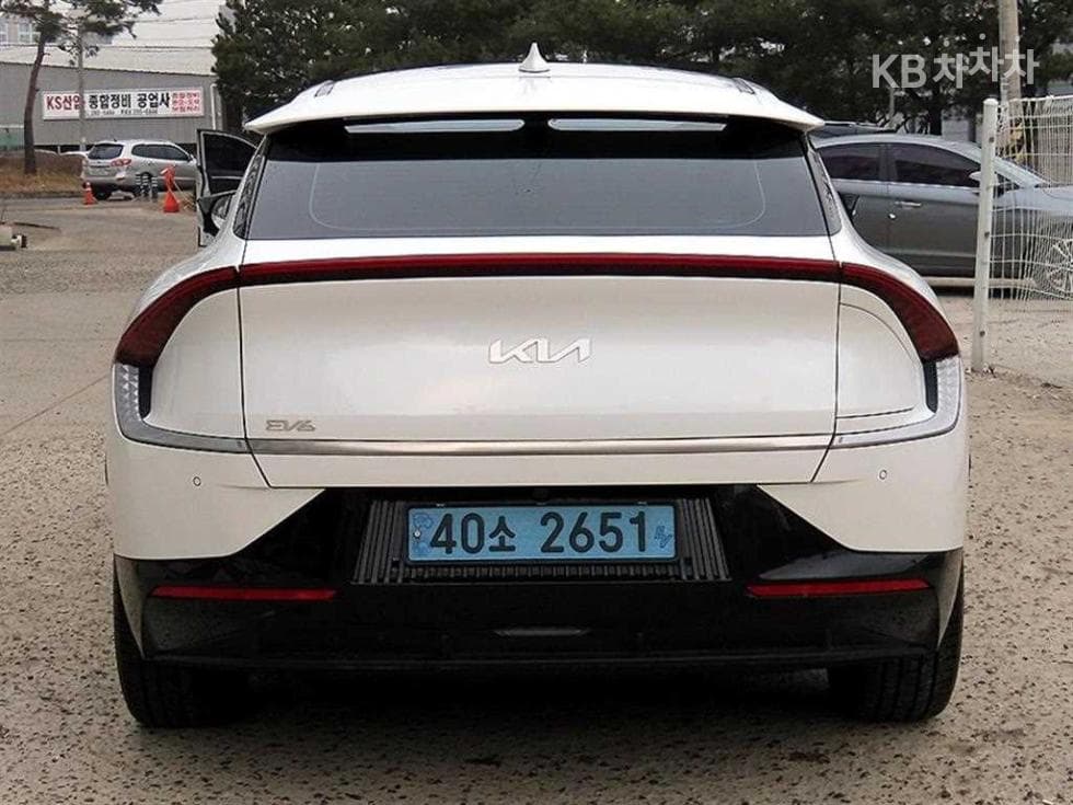 Киа EV6롱 레Местен지 2WD 어스 - 4