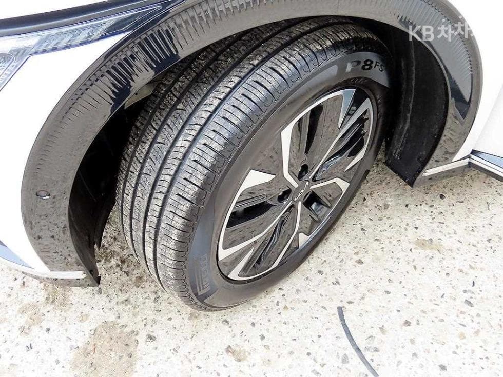 Киа EV6롱 레Местен지 2WD 어스 - 20