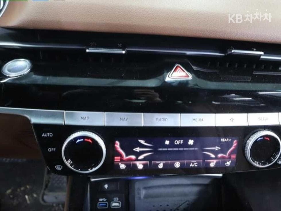 Genesis G80(RG3)2.5 Turbo Gasoline Direct Injection 2WD - 11