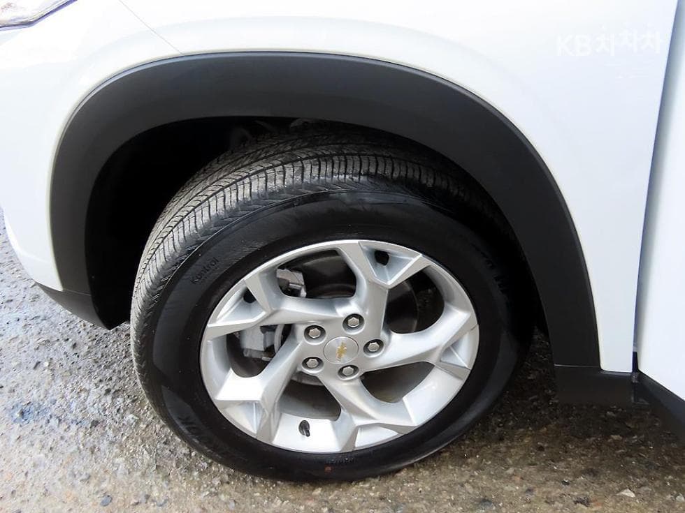 GM Korea Trax Crossover1.2 Gasoline 2WD LS - 18