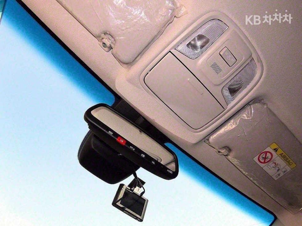 Kia The New (facelift) Niro1.6 HEV Signature - 16