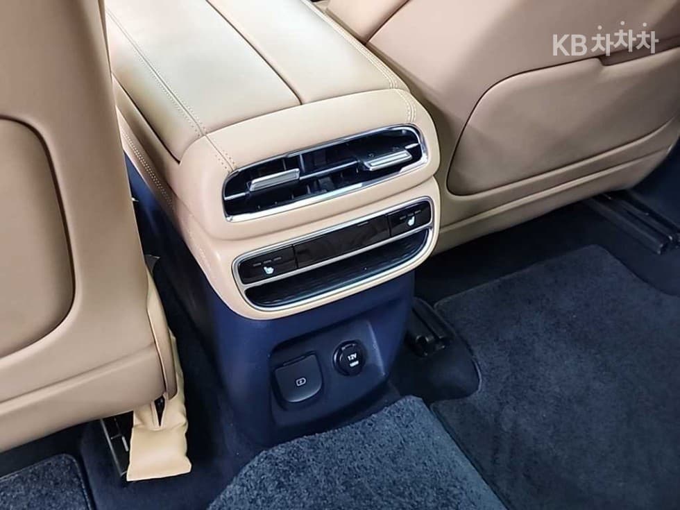 Genesis GV802.5 Turbo Gasoline AWD - 14