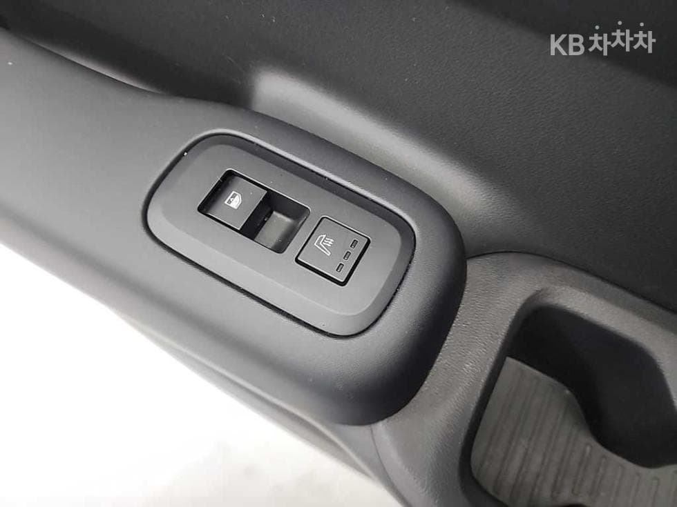 Hyundai The All New Santa Fe MX5Gasoline 2.5T 2WD Exclusive - 13