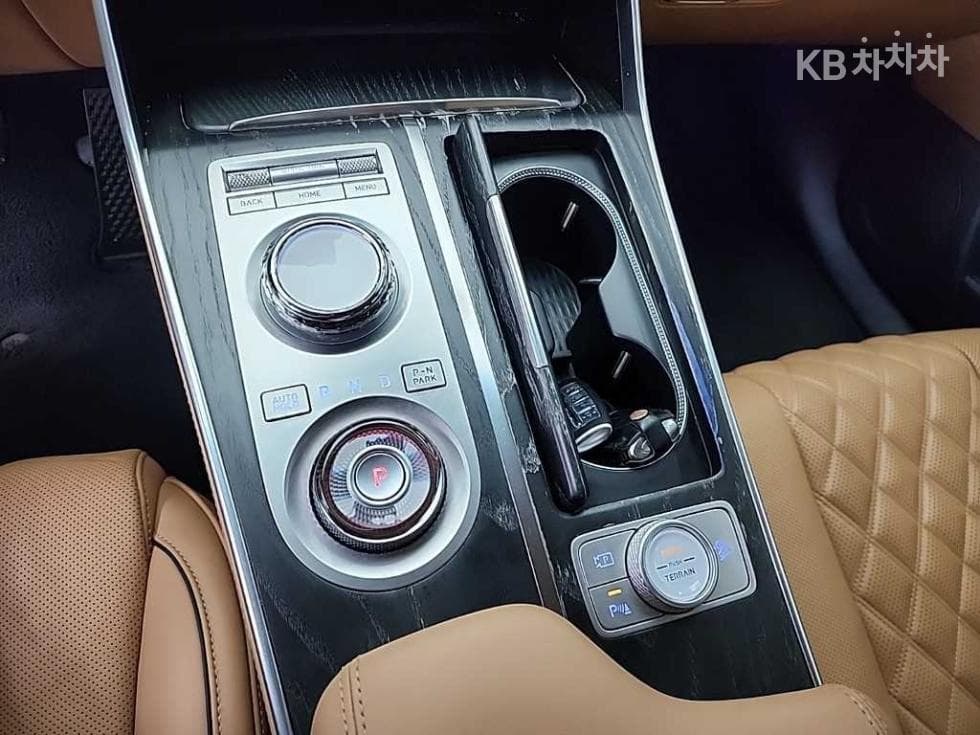 Genesis GV803.0 Diesel AWD - 8