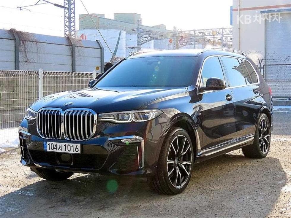 BMW X7(G07) xDrive 40i M Sport - Image 1