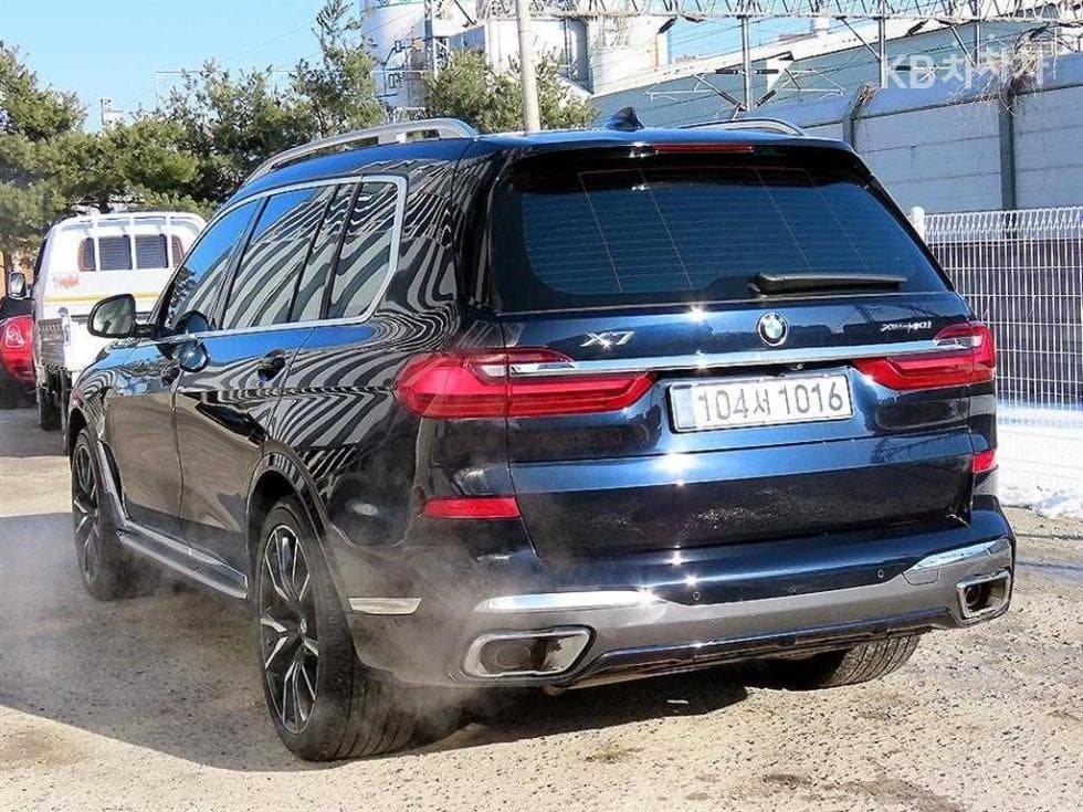 BMW X7(G07)xDrive 40i M Sport - 3