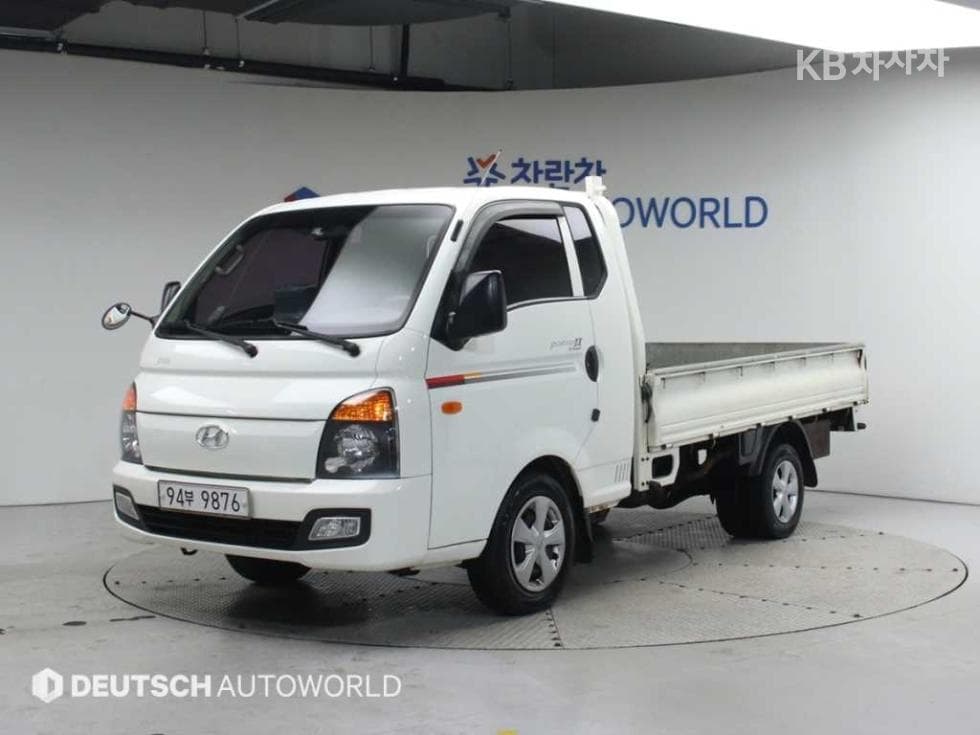 Hyundai Porter 2 Extra Long Super Cab CRDi DLX Standard - Image 1