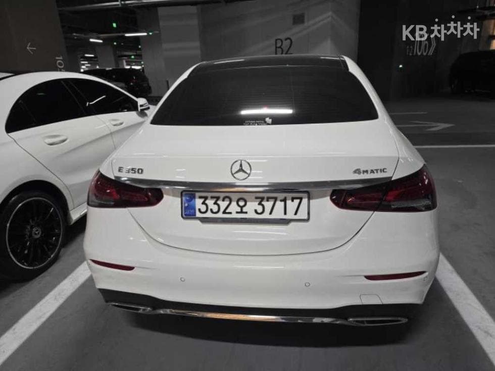 Mercedes-Benz E-Class (W213)E350 4MATIC AMG Line - 2