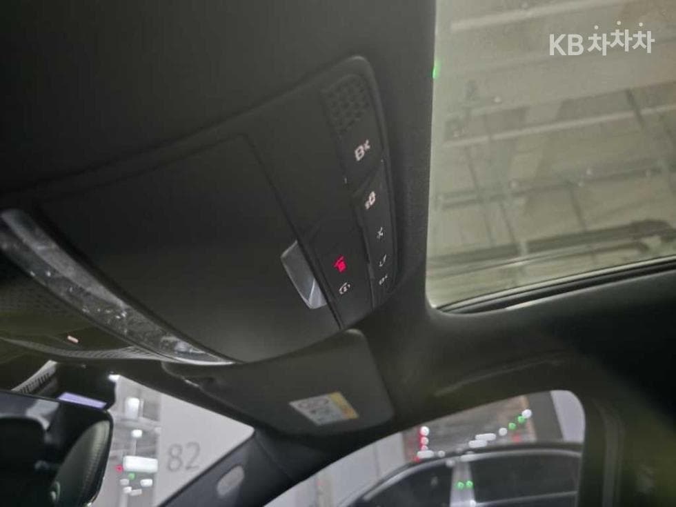 Mercedes-Benz E-Class (W213)E350 4MATIC AMG Line - 10