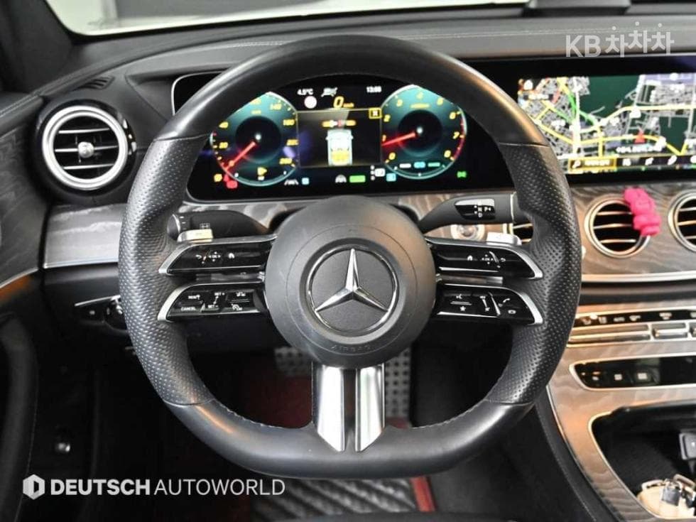 Mercedes-Benz E-Class (W213)E350 4MATIC AMG Line - 13