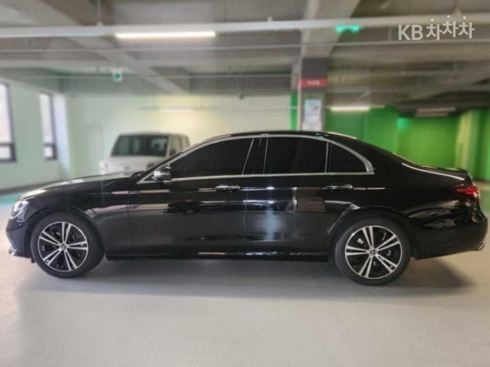 Mercedes-Benz E-Клас (W213)E250 Avantgarde - 3