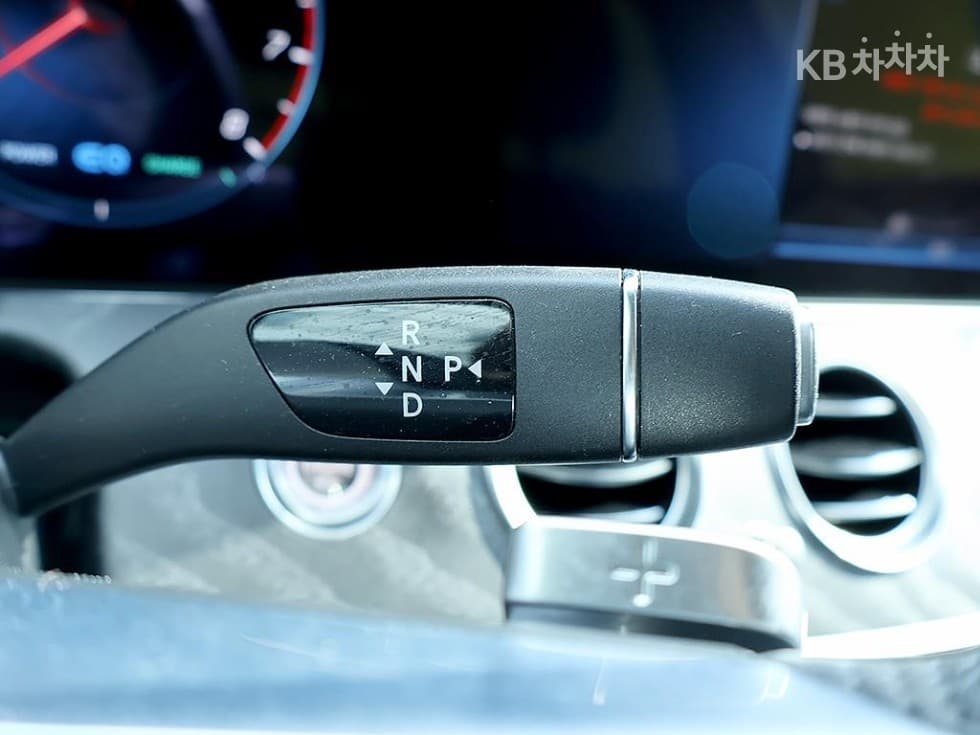Mercedes-Benz E-Клас (W213)E350 4MATIC Avantgarde - 7
