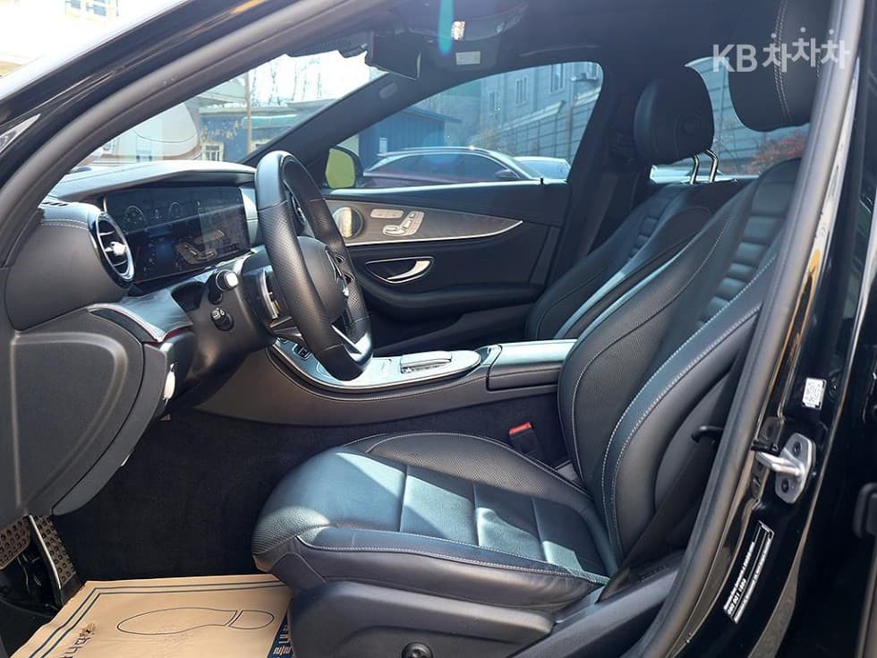 Mercedes-Benz E-Клас (W213)E350 4MATIC Avantgarde - 11