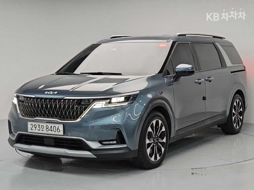 Kia Carnival 4th generation D2.2 9-seater Prestige - Image 1