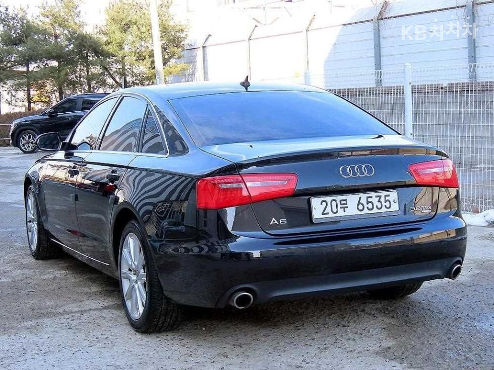 Audi NEW A63.0 Turbo Diesel Injection 콰트로 C6 - 3