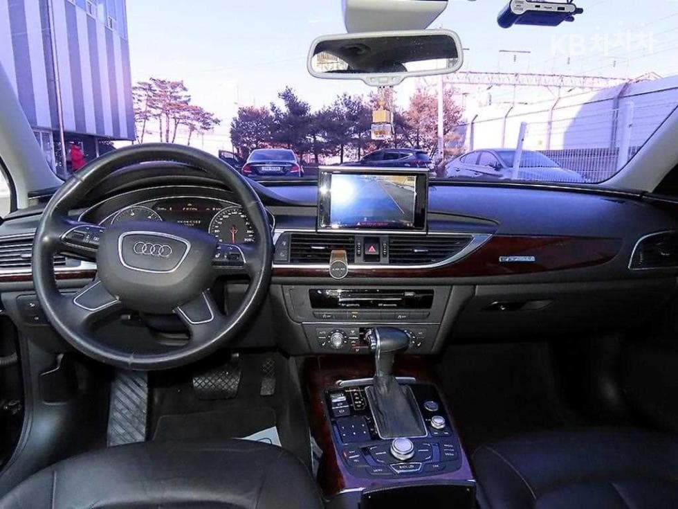 Audi NEW A63.0 Turbo Diesel Injection 콰트로 C6 - 7