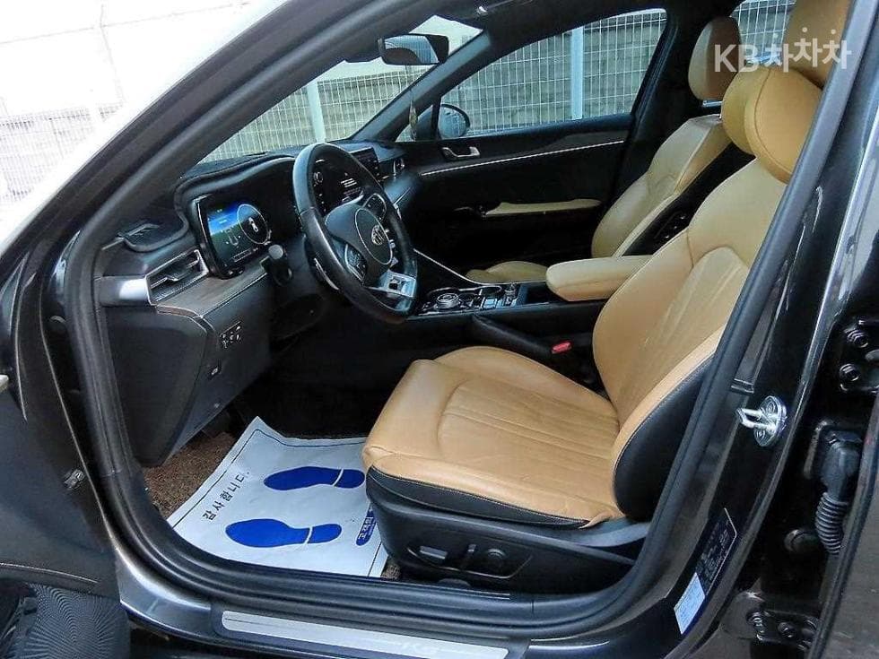 Kia K5 3rd Gen1.6 Gasoline Turbo Signature - 5