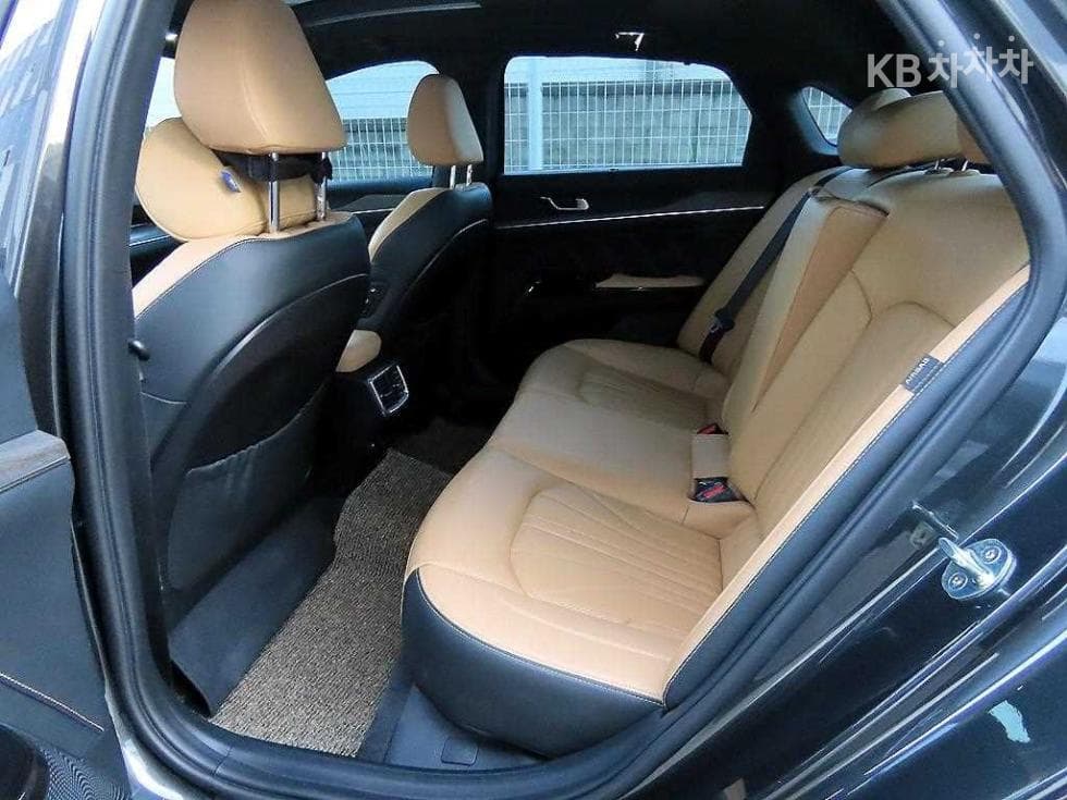 Kia K5 3rd Gen1.6 Gasoline Turbo Signature - 6