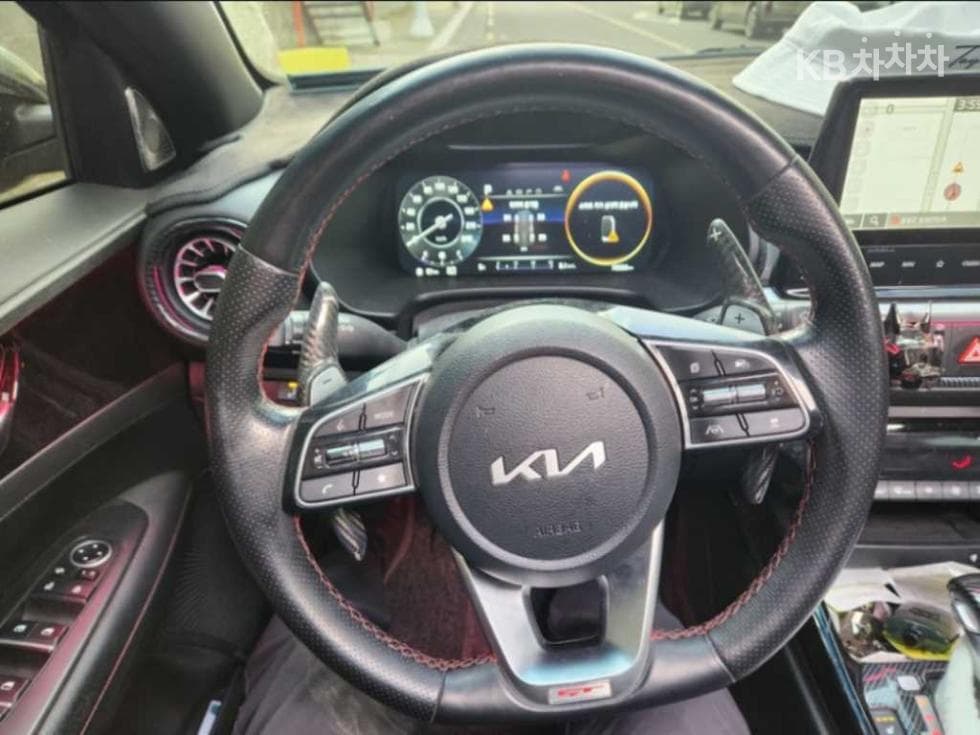 Kia The New (facelift) K3 GT(BD)1.6 Turbo Gasoline Direct Injection 5-door Signature - 9