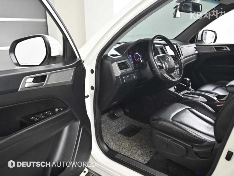 KG Mobility Rexton 스포츠2.2 4WD 어드벤처 - 11