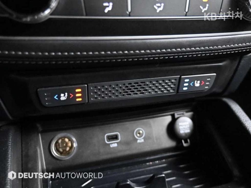 KG Mobility Rexton 스포츠2.2 4WD 어드벤처 - 17