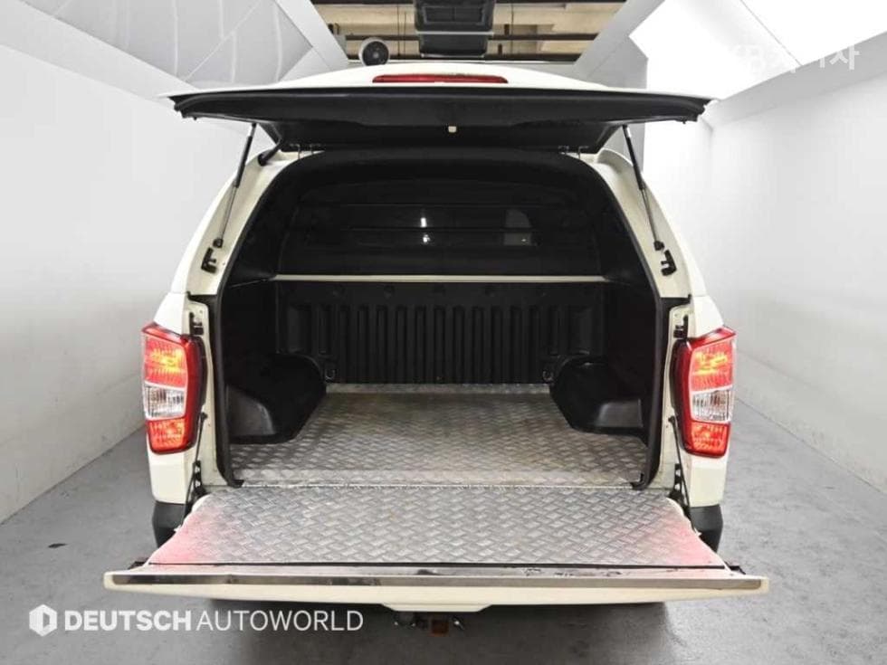 KG Mobility Rexton 스포츠2.2 4WD 어드벤처 - 20