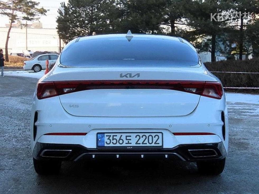 Kia K5 3rd Gen2.0 Gasoline Noblesse - 4