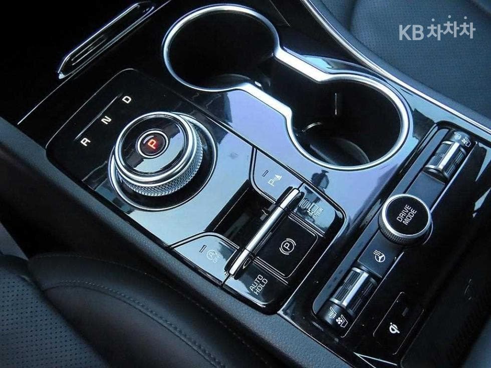 Kia K5 3rd Gen2.0 Gasoline Noblesse - 10