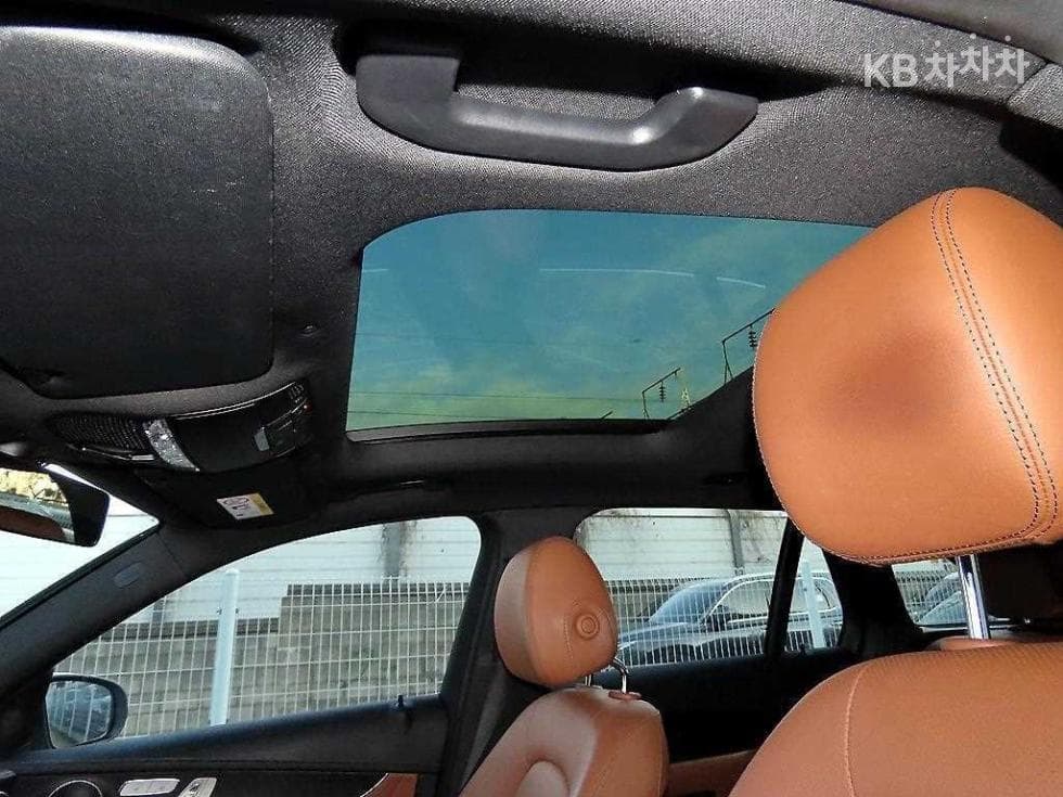 Mercedes-Benz GLC(X253)300 4Matic Standard - 17