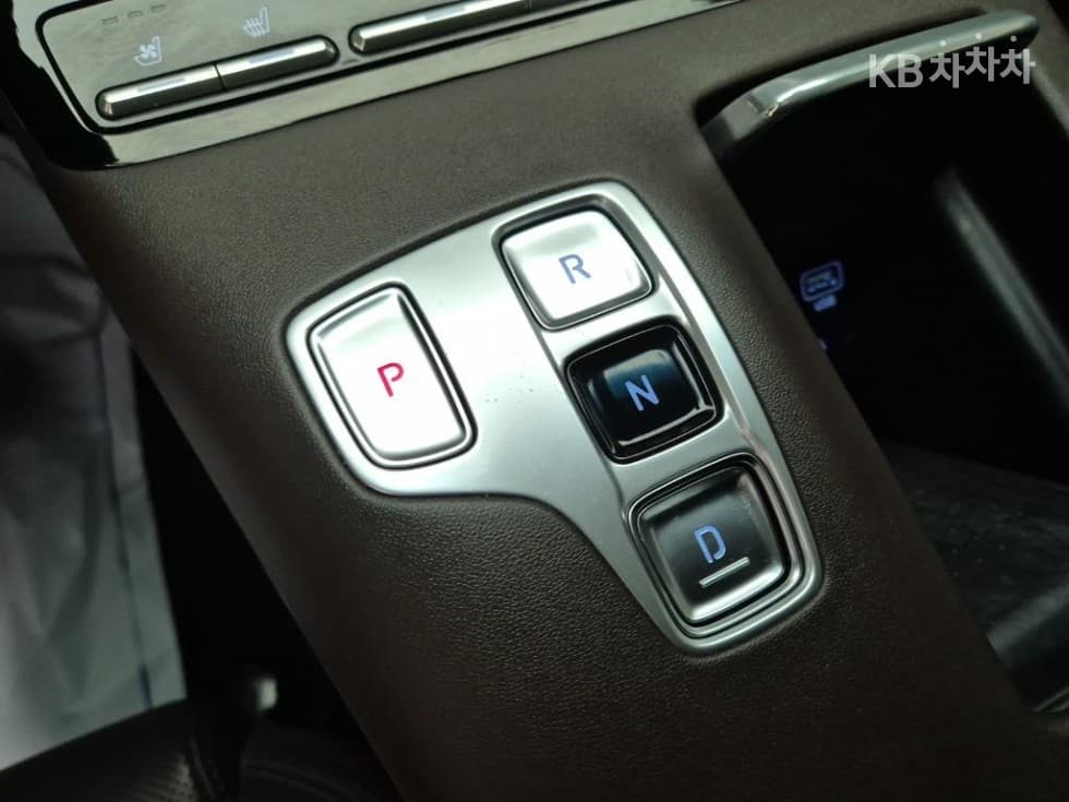 Hyundai The New (facelift) Grandeur (Azera)2.5 Premium 초이스 - 8