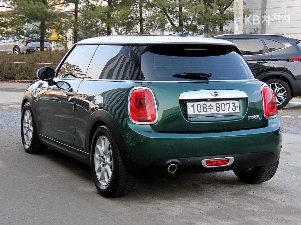 Mini Cooper 3도어D 1.5 하이트림 - 3