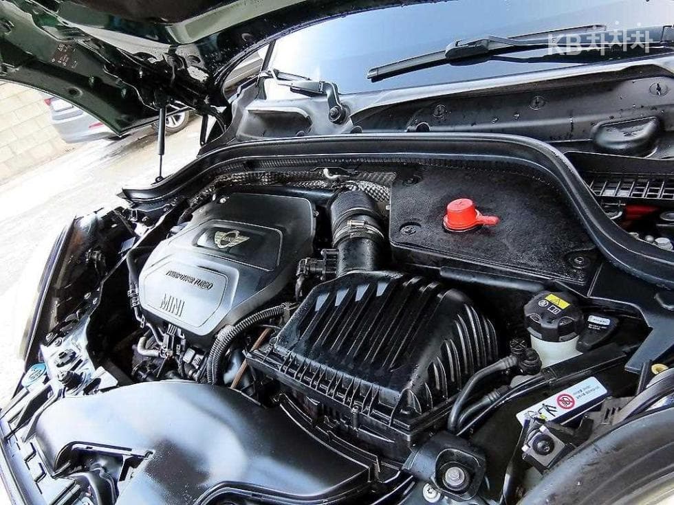 Mini Cooper 3도어D 1.5 하이트림 - 18