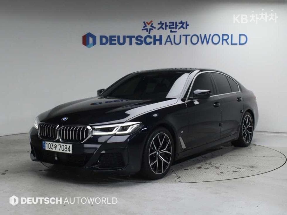 BMW 올New5 Series (G30) 530i xDrive M Sport - Image 1