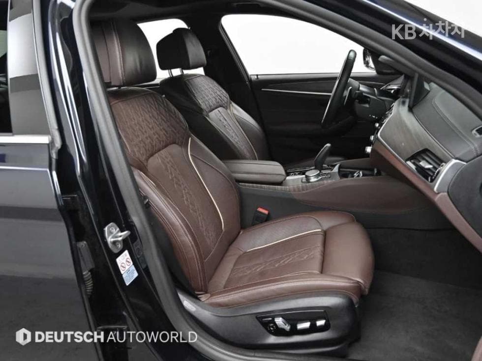 BMW 올New5 Series (G30)530i xDrive M Sport - 10