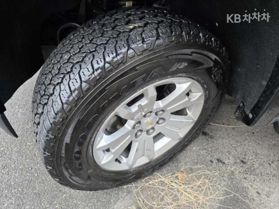 GM Korea Colorado3.6L V6 4WD Extreme-X - 15