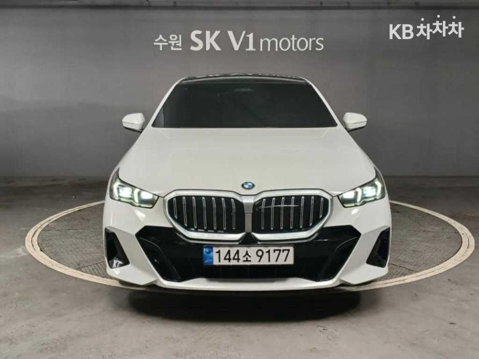 BMW Нов5 Серия(G60) 530i xDrive M Sport - Image 1