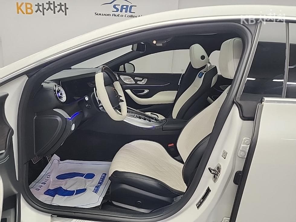 Mercedes-Benz AMG GTGT 4door 43 4MATIC+ Special Edition - 11