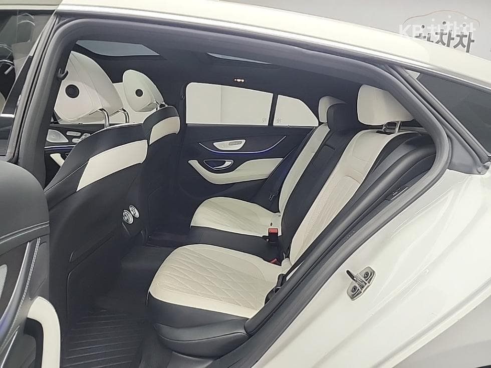 Mercedes-Benz AMG GTGT 4door 43 4MATIC+ Special Edition - 12