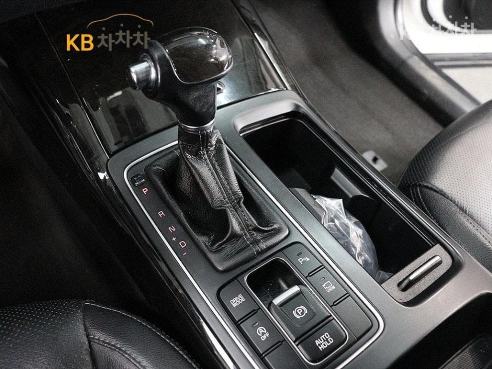 Киа The New (фейслифт) Sorento2.0 Дизел 2WD Noblesse - 9