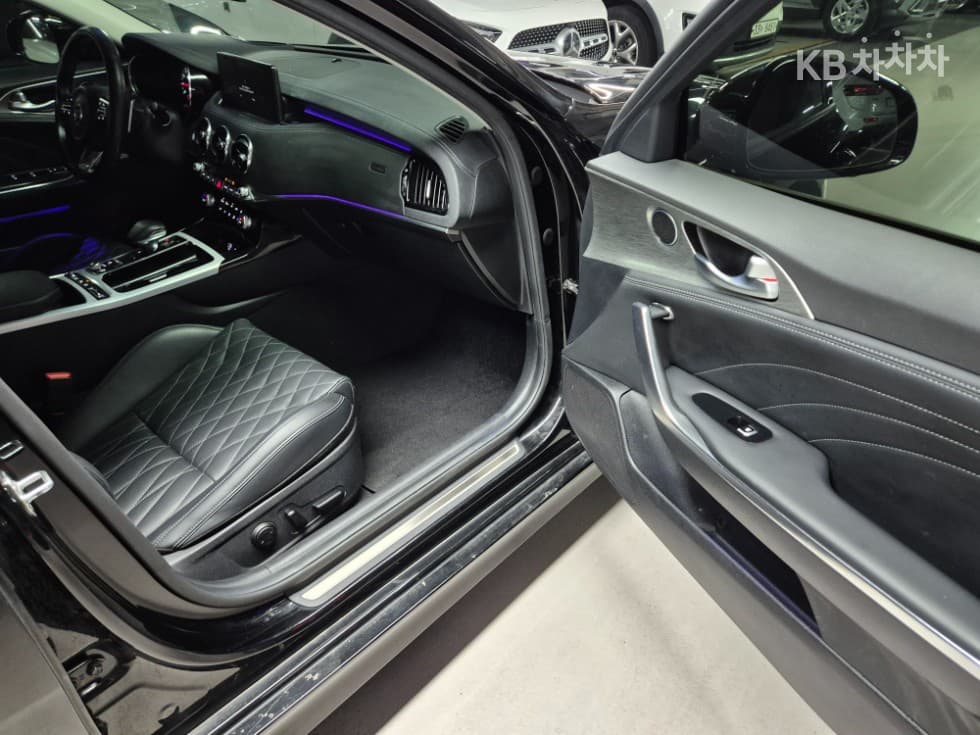Киа Stinger Майстор2.5L бензин Турбо 2WD Masters - 10