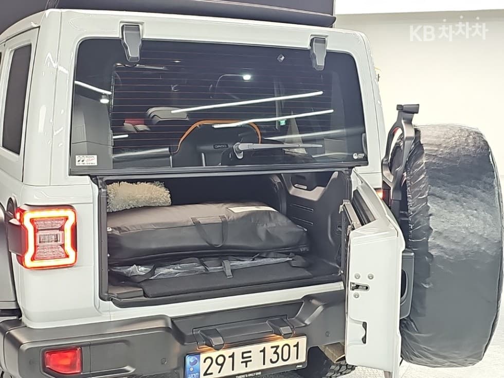 지프 랭글러 (JL)2.0 루비콘 파워Товарна надстройка 4도어 Стандартен - 20