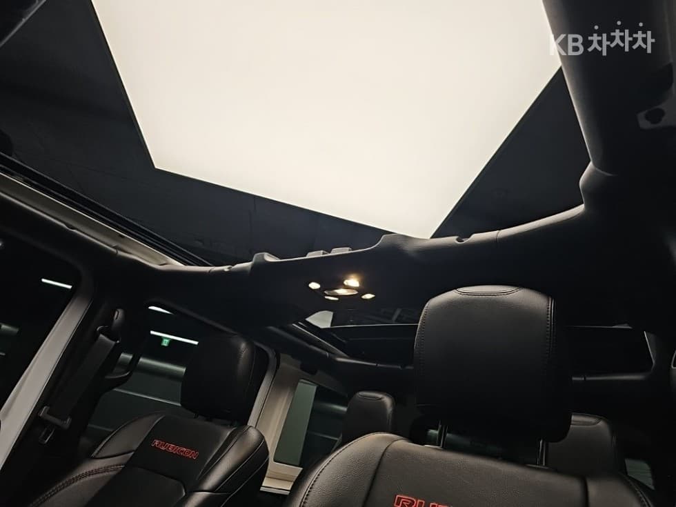 지프 랭글러 (JL)2.0 루비콘 파워Товарна надстройка 4도어 Стандартен - 27