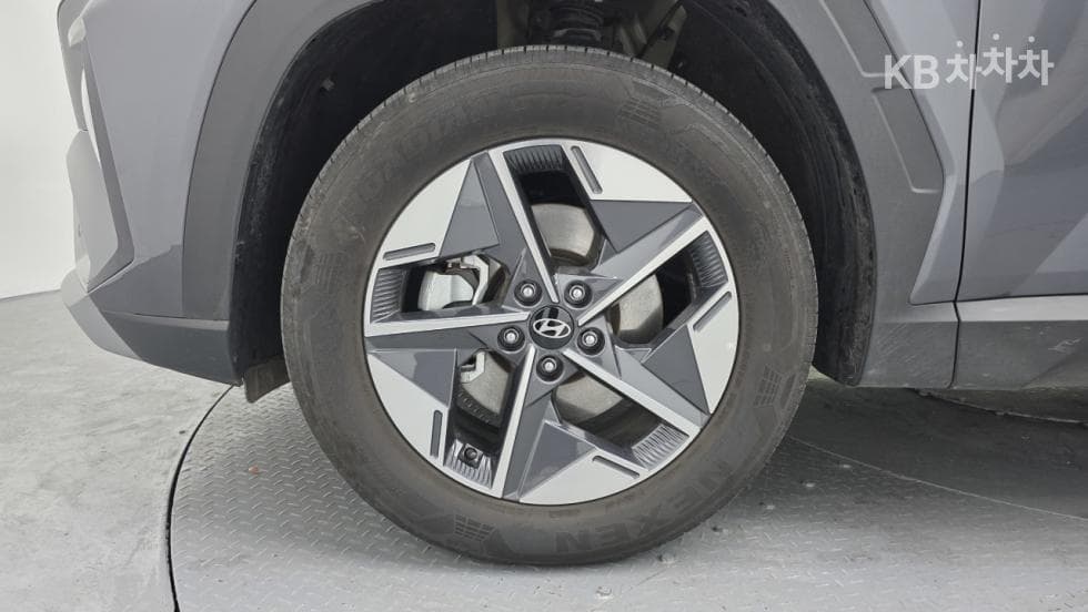 Hyundai The New (facelift) Tucson(NX (Lexus SUV)4)Gasoline 1.6T 2WD Premium - 7