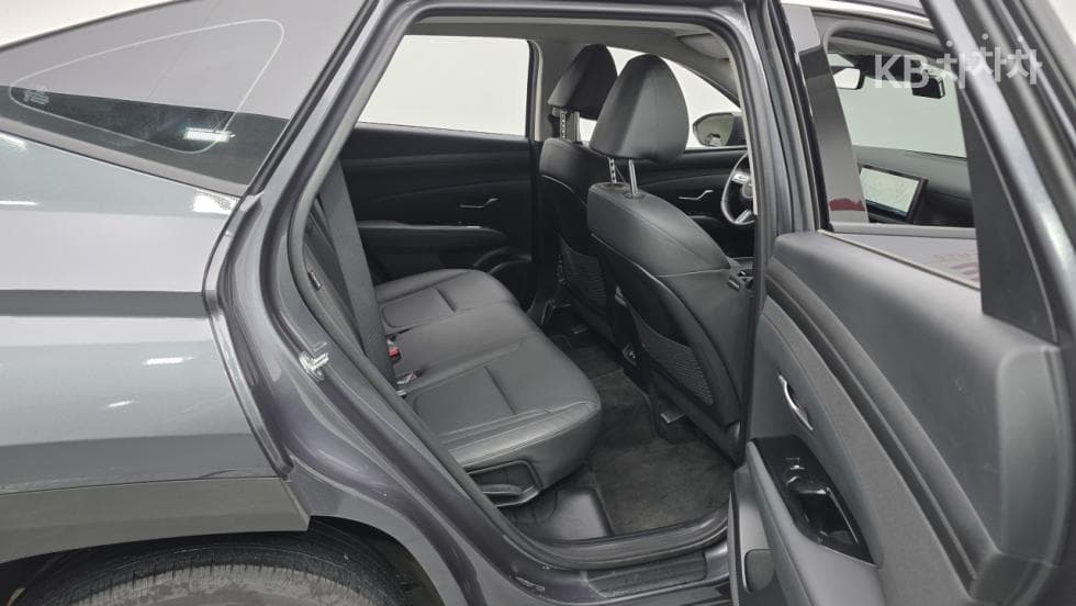 Hyundai The New (facelift) Tucson(NX (Lexus SUV)4)Gasoline 1.6T 2WD Premium - 9