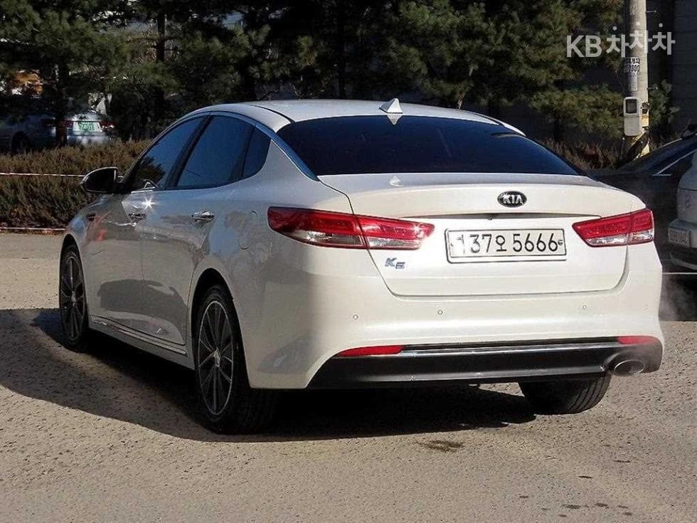 Kia K5 Second generation2.0 Gasoline MX Noblesse - 3